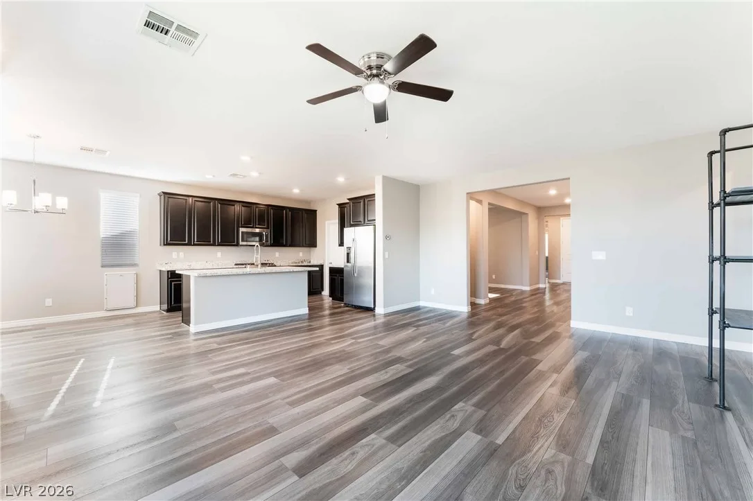 1430 Dire Wolf Avenue — photo 4