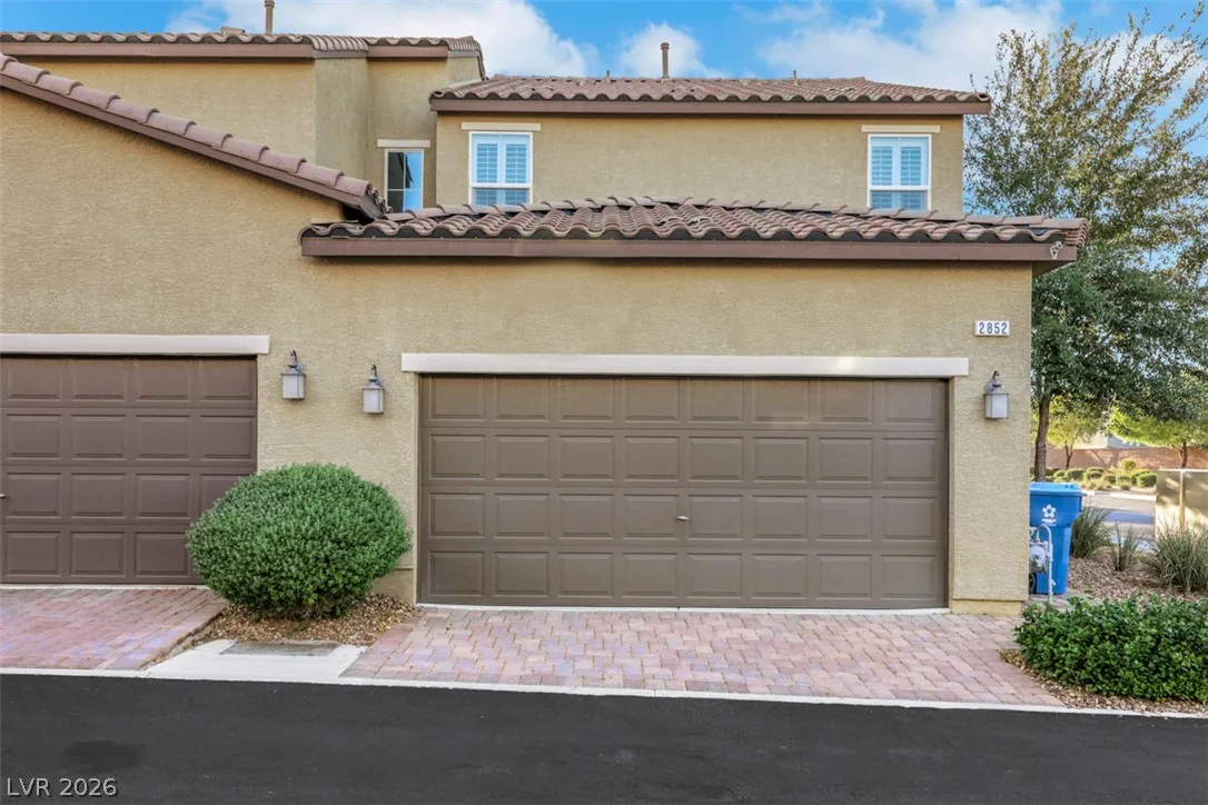 2852 Starling Summit — photo 2