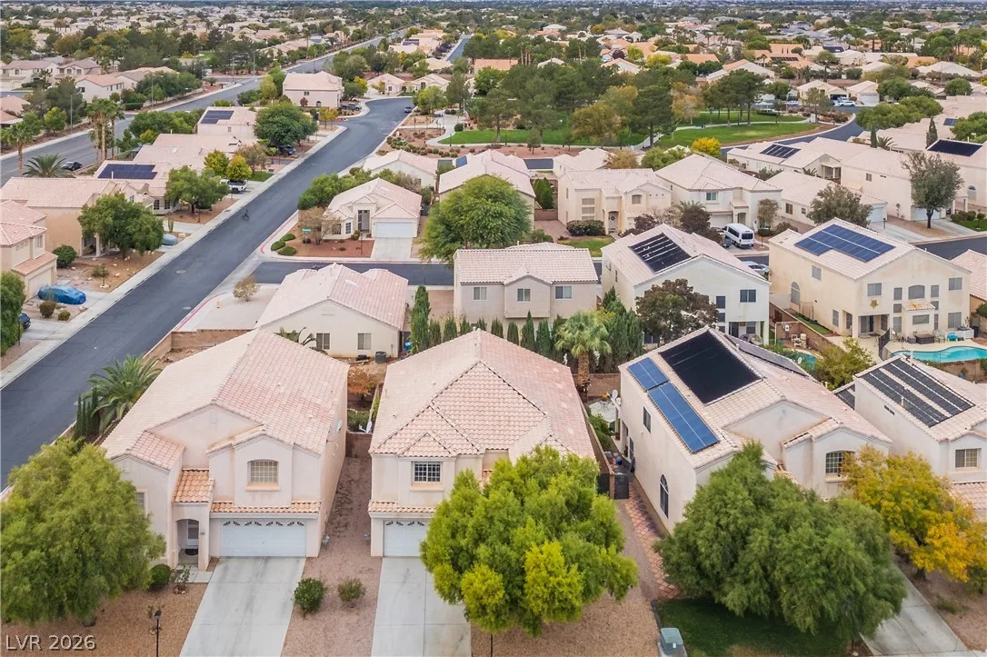 7633 Rainbow Cove Drive — photo 3