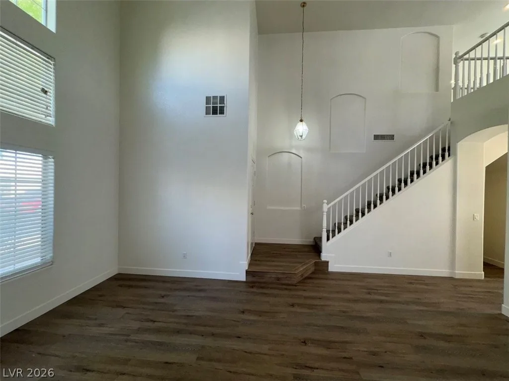 7633 Rainbow Cove Drive — photo 5