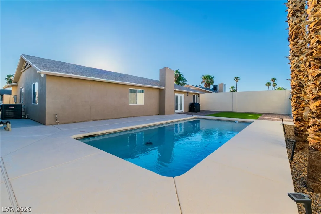 4170 Sheppard Drive — photo 3