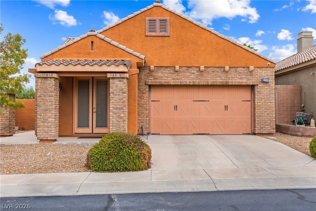 1044 Viale Placenza Place — photo 1