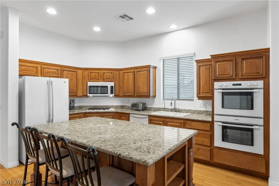1044 Viale Placenza Place — photo 3