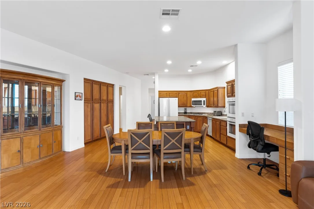 1044 Viale Placenza Place — photo 5