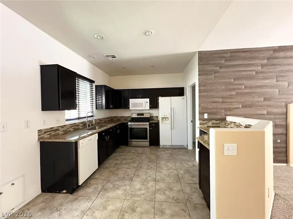 2646 GOOD FELLOWS Street — photo 2