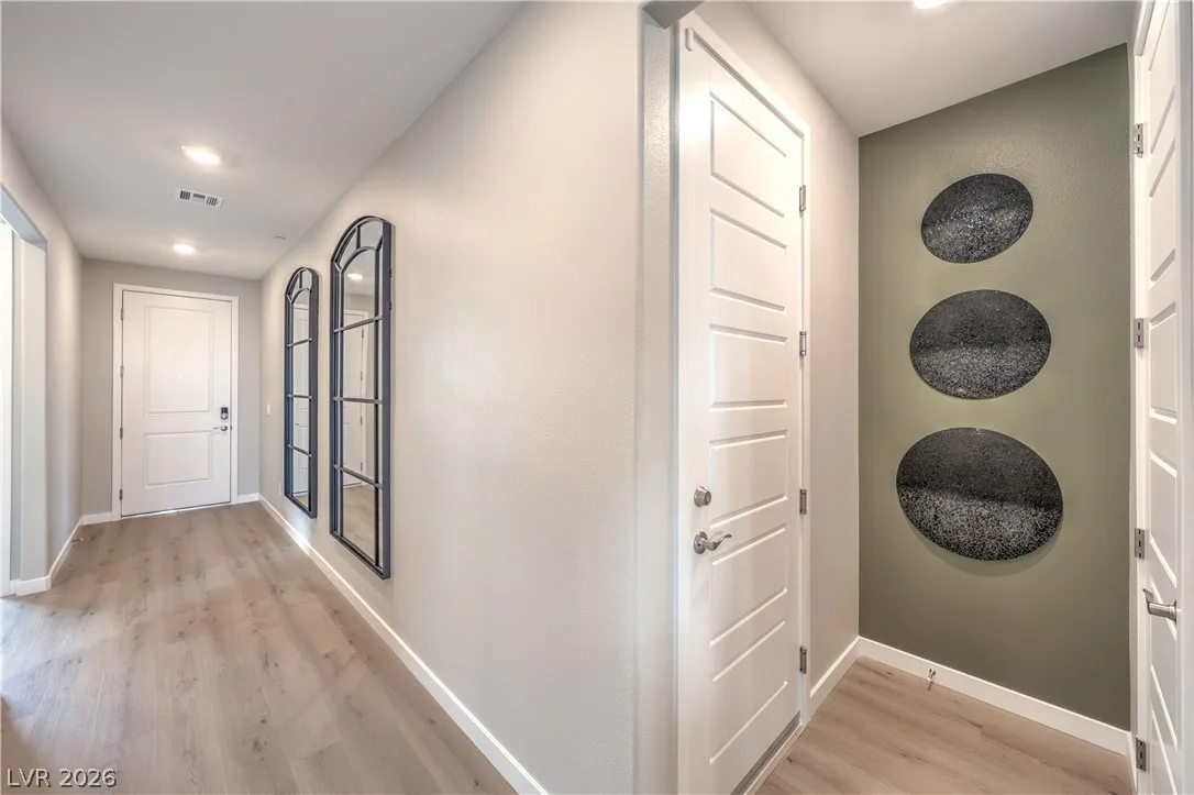 1216 Jorian Bay Drive — photo 3