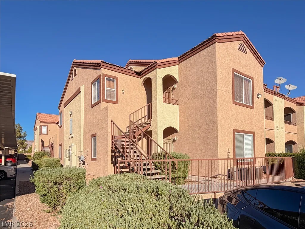 9580 West Reno Avenue 124 — photo 1