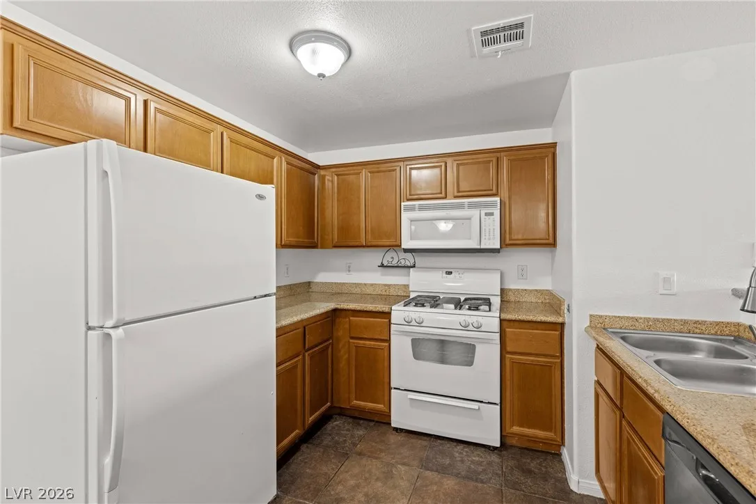 7701 West Robindale Road 248 — photo 5