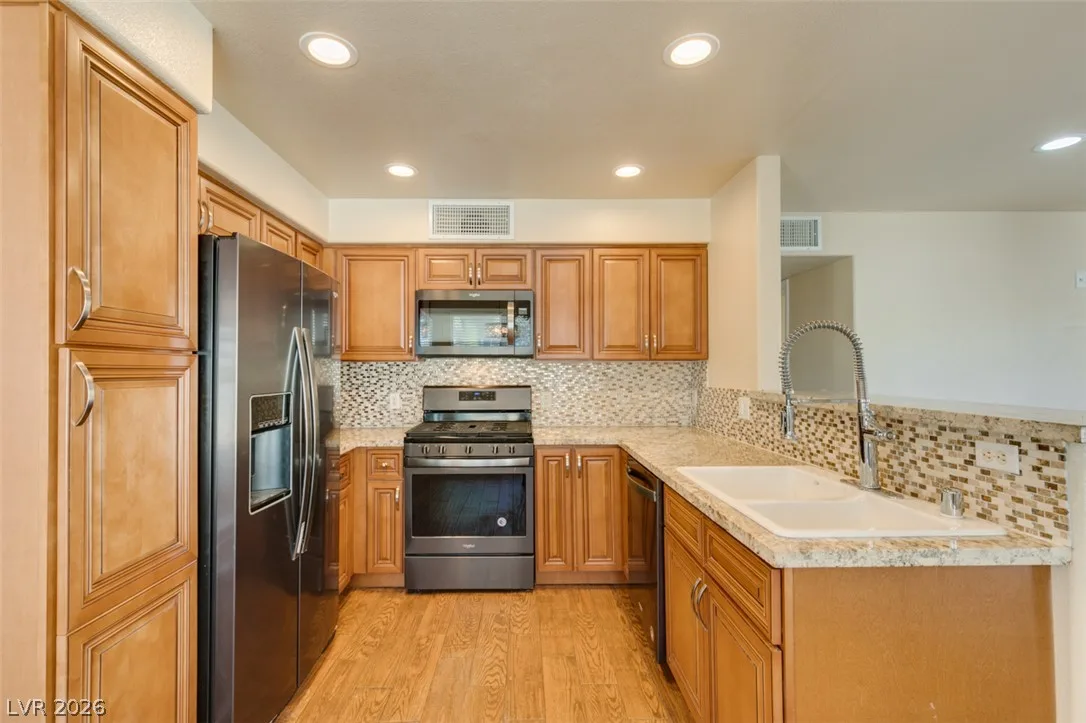 5710 East Tropicana Avenue 2046 — photo 2