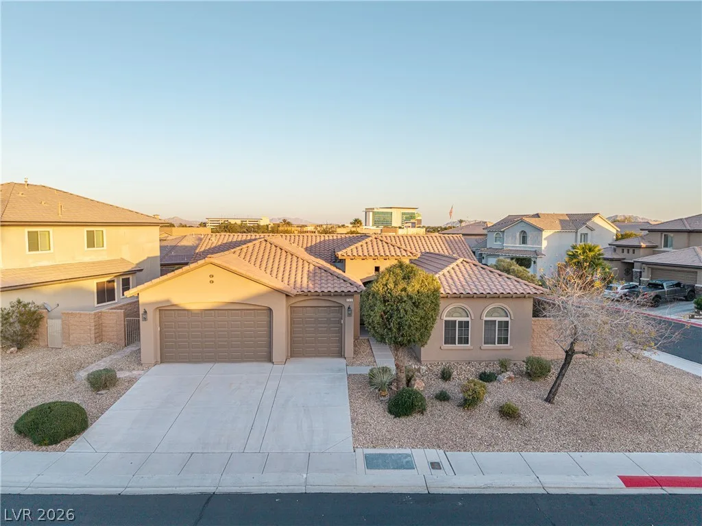 7312 Pinfeather Way — photo 1