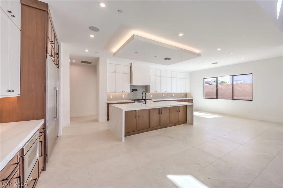 3051 East Serene Avenue — photo 3
