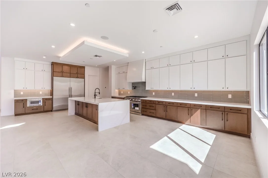 3051 East Serene Avenue — photo 4