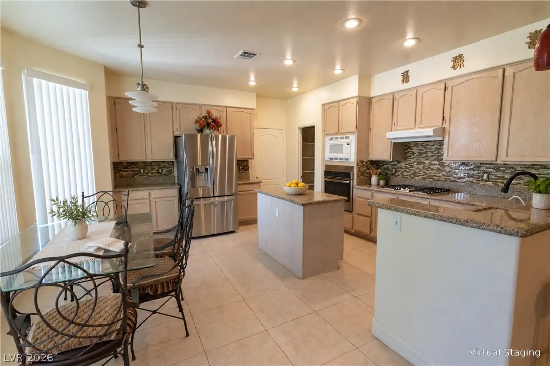 2880 Cooper Creek Drive — photo 2