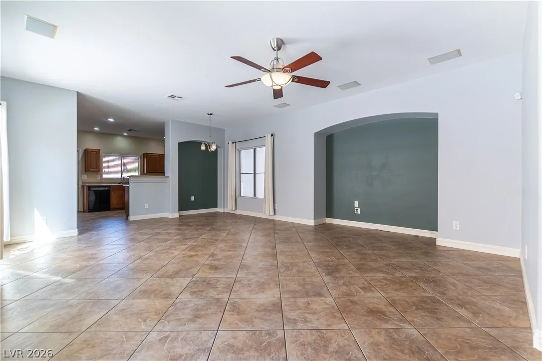 9010 Mossy Hollow Avenue — photo 4