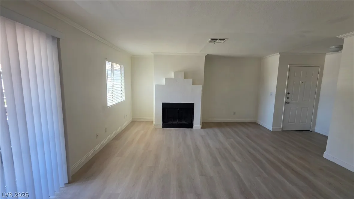 8600 CHARLESTON Boulevard 2124 — photo 5