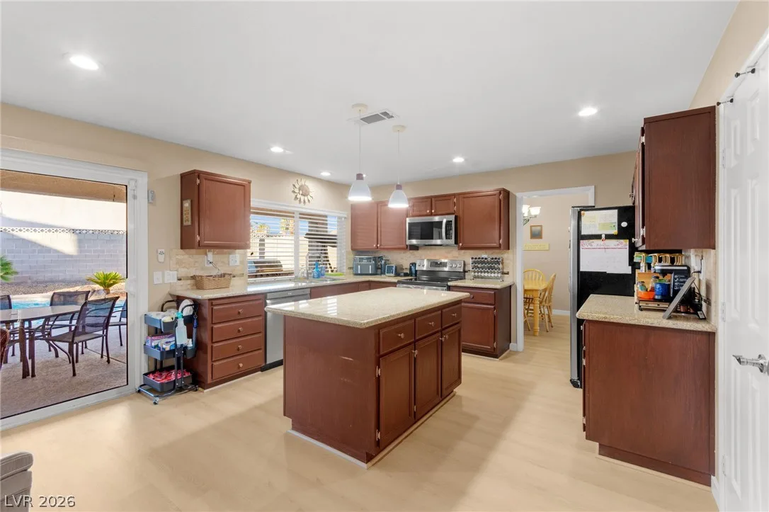 1524 Bright View Drive — photo 4