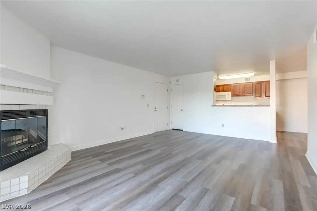 2606 South Durango Drive 214 — photo 4