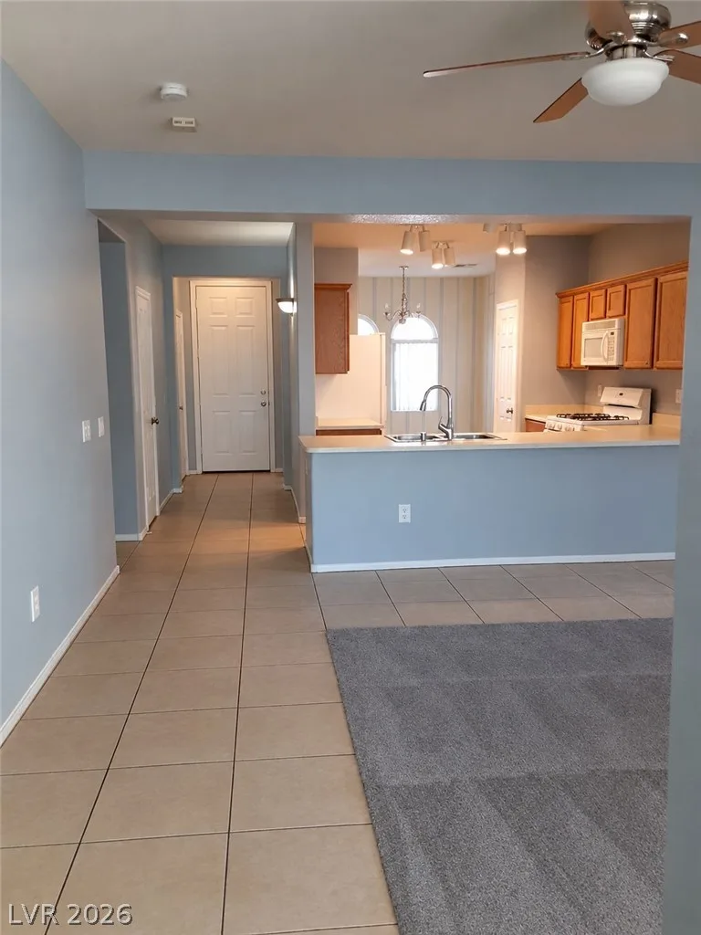 7242 Platinum Creek Street — photo 2