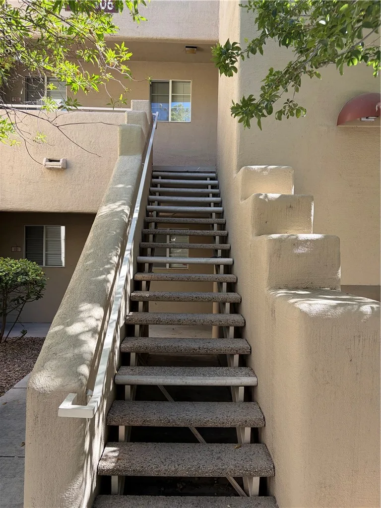 1901 Rio Canyon Court 202 — photo 4