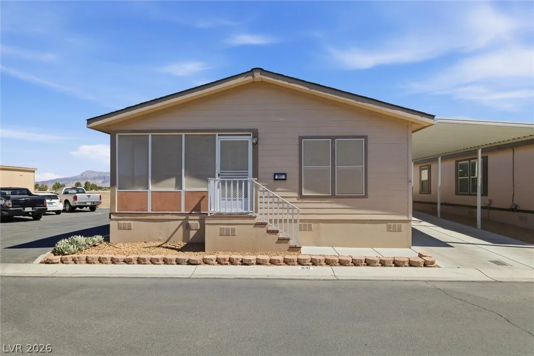 841 Montecito Drive — photo 1