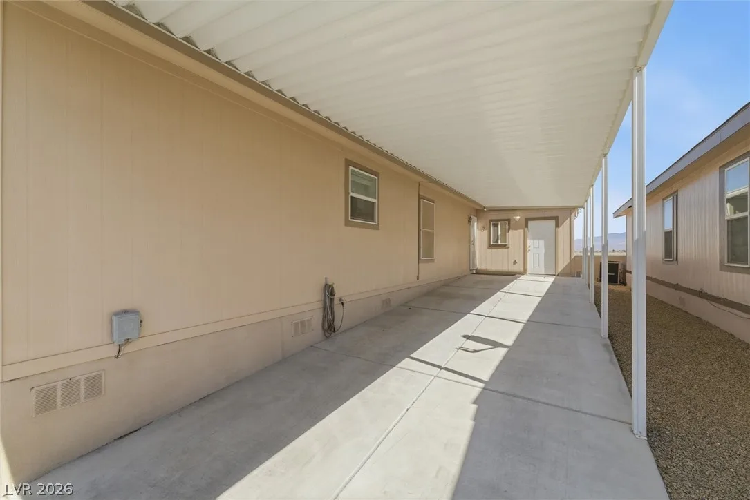 841 Montecito Drive — photo 3