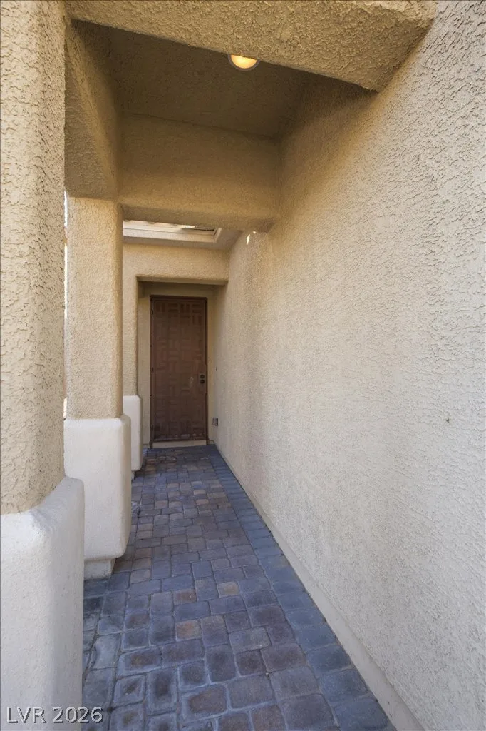 369 Hillhead Court — photo 4