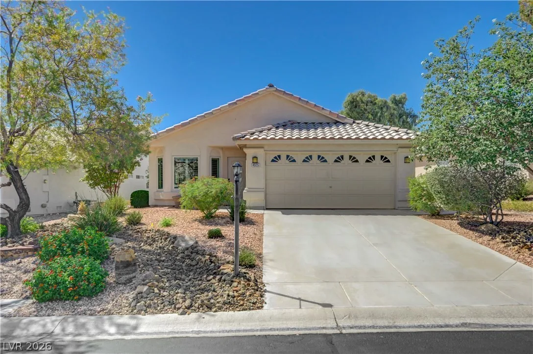4925 Cedar Lawn Way — photo 1