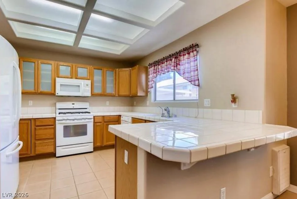 5231 Variety Avenue — photo 3