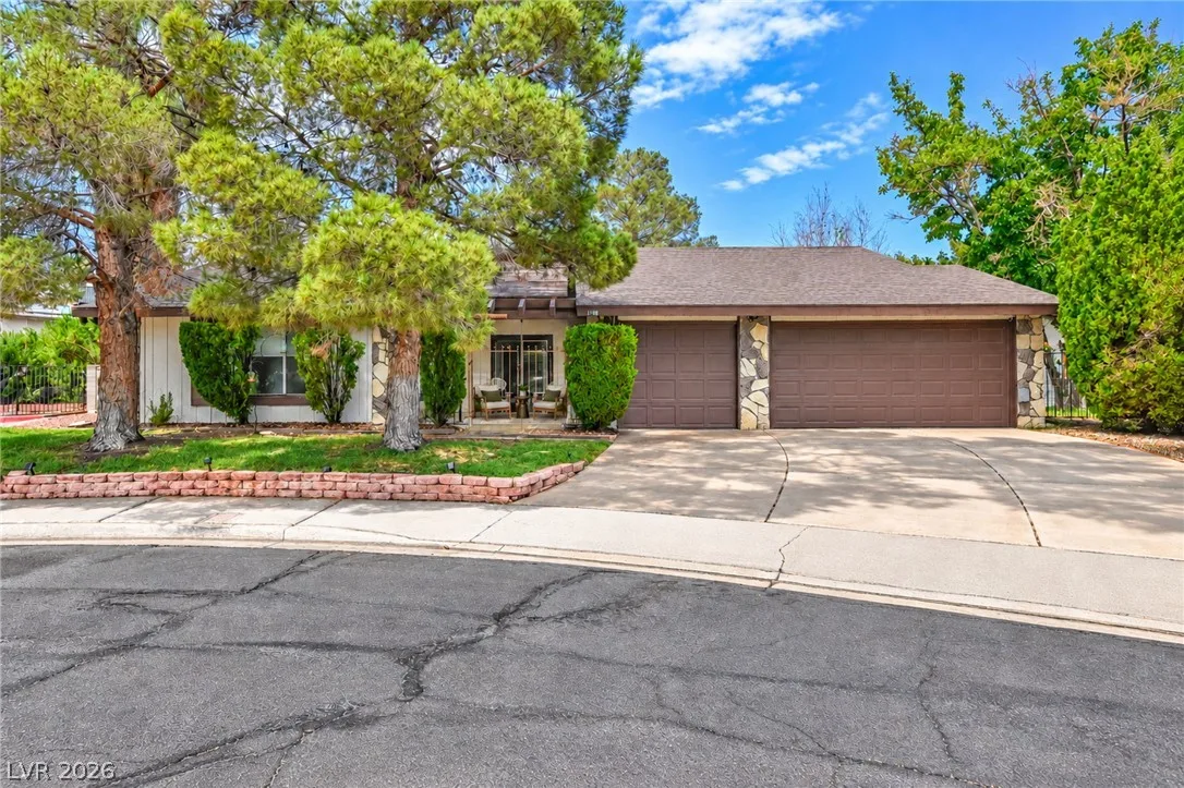 3188 Moonflower Drive — photo 2