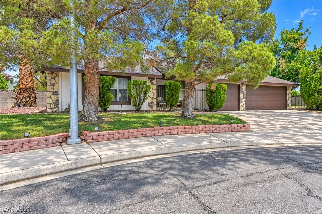 3188 Moonflower Drive — photo 3
