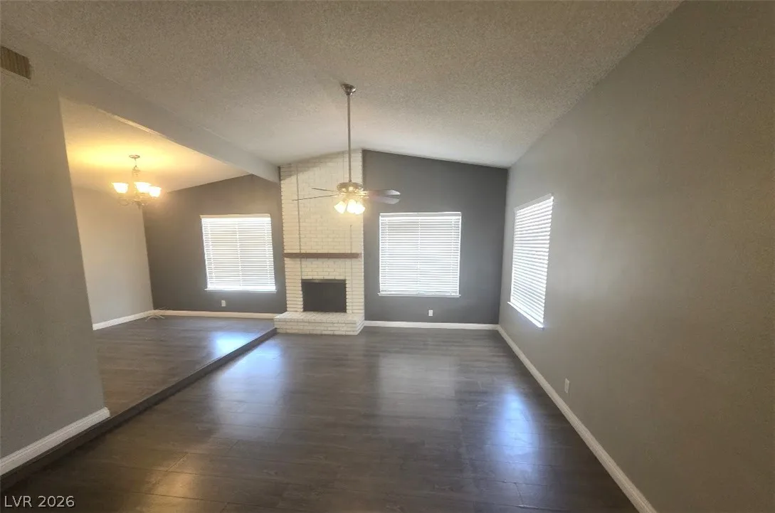 3988 Topawa Drive — photo 4