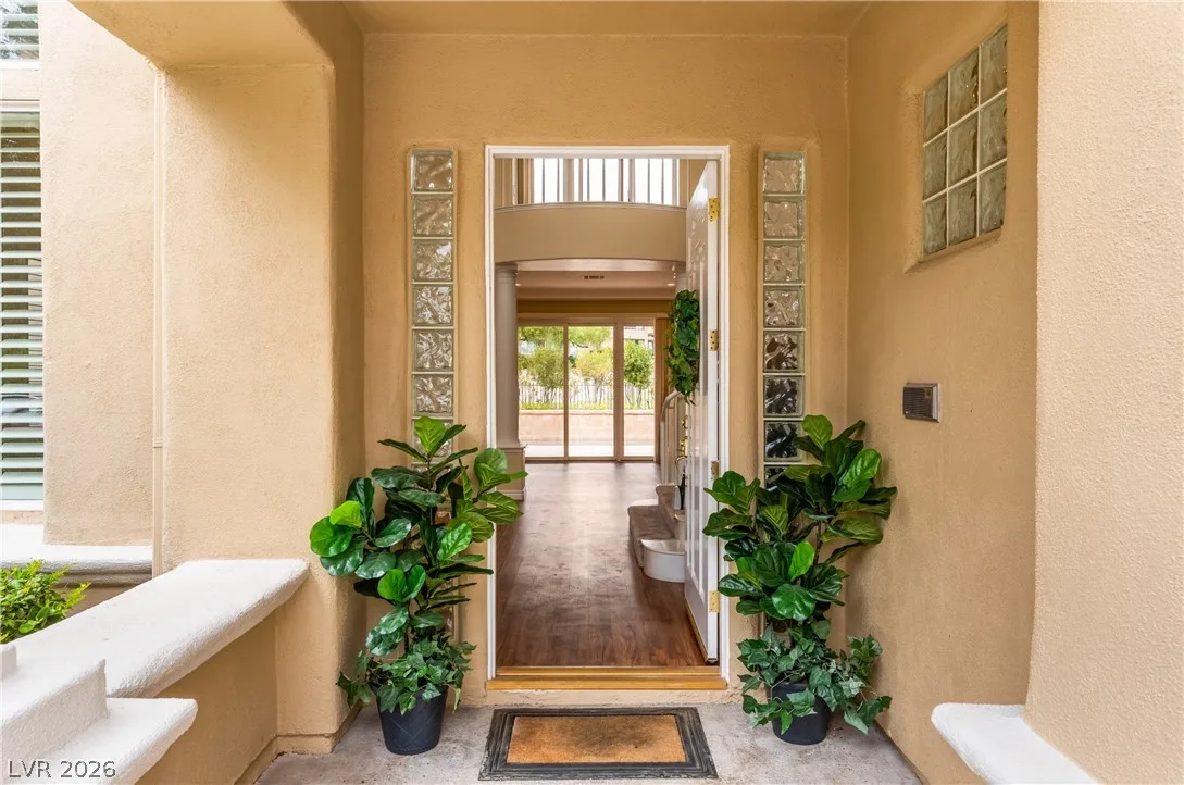 8490 Carmel Ridge Court — photo 3
