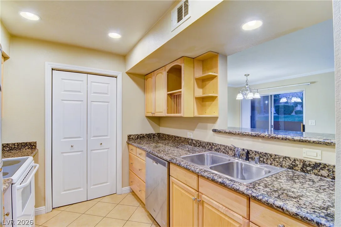 1150 North Buffalo Drive 1050 — photo 4
