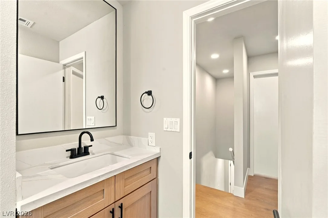 727 Greenbriar Townhouse Way — photo 5