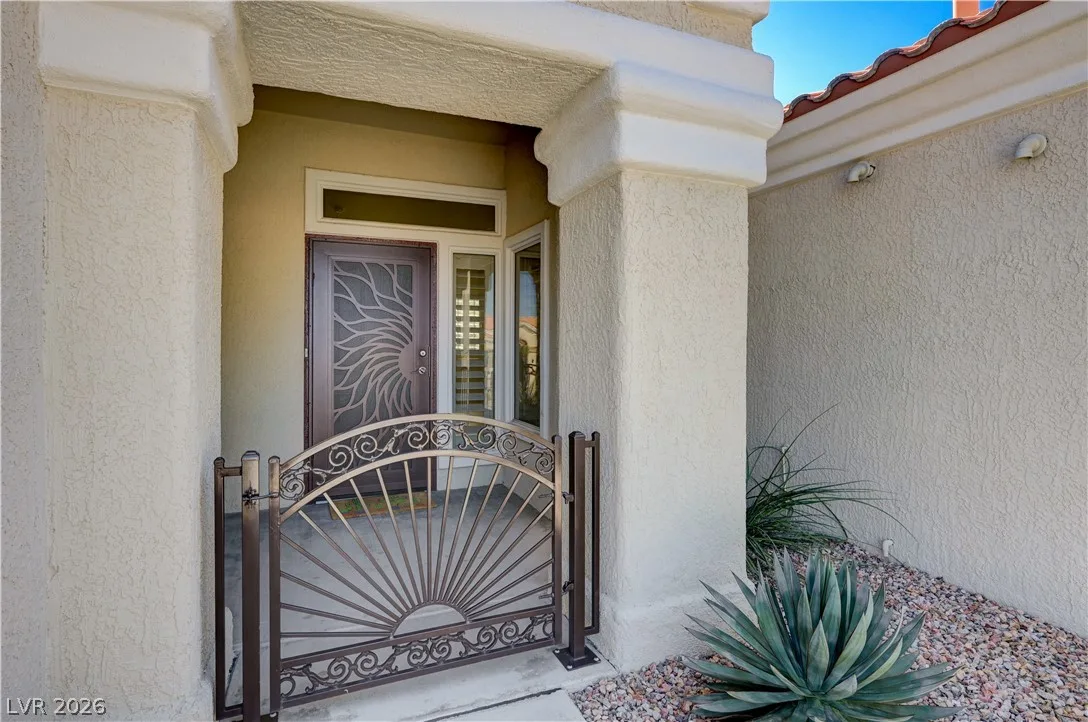 10317 Eagle Vale Avenue — photo 2