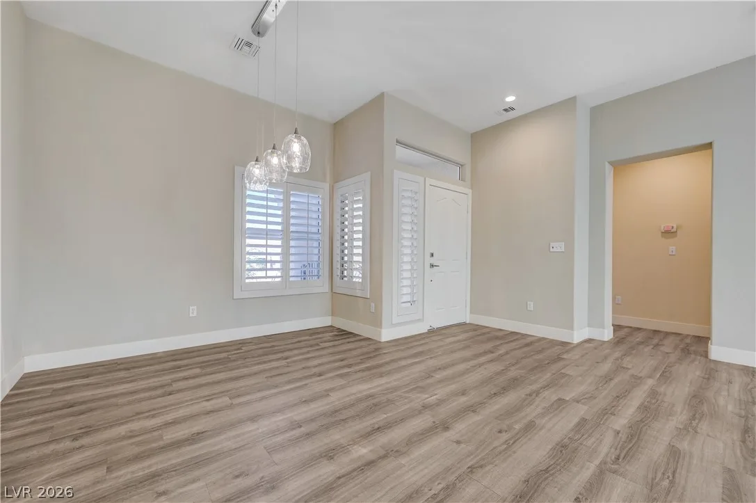 10317 Eagle Vale Avenue — photo 3