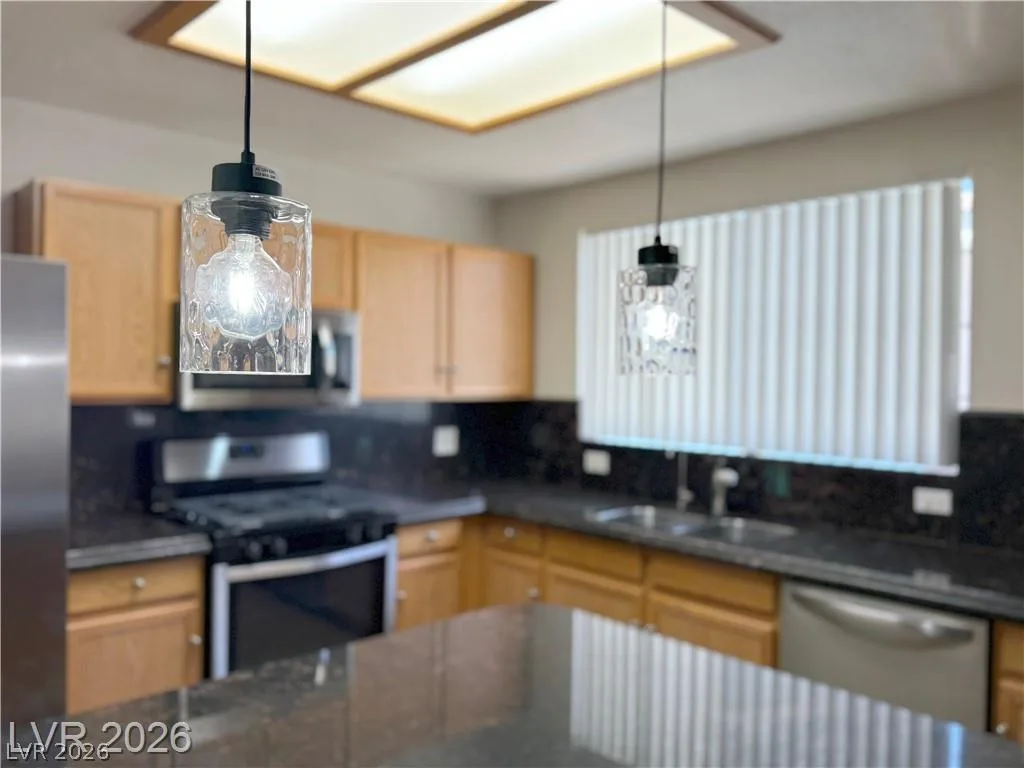 830 Carnegie Street 423 — photo 4
