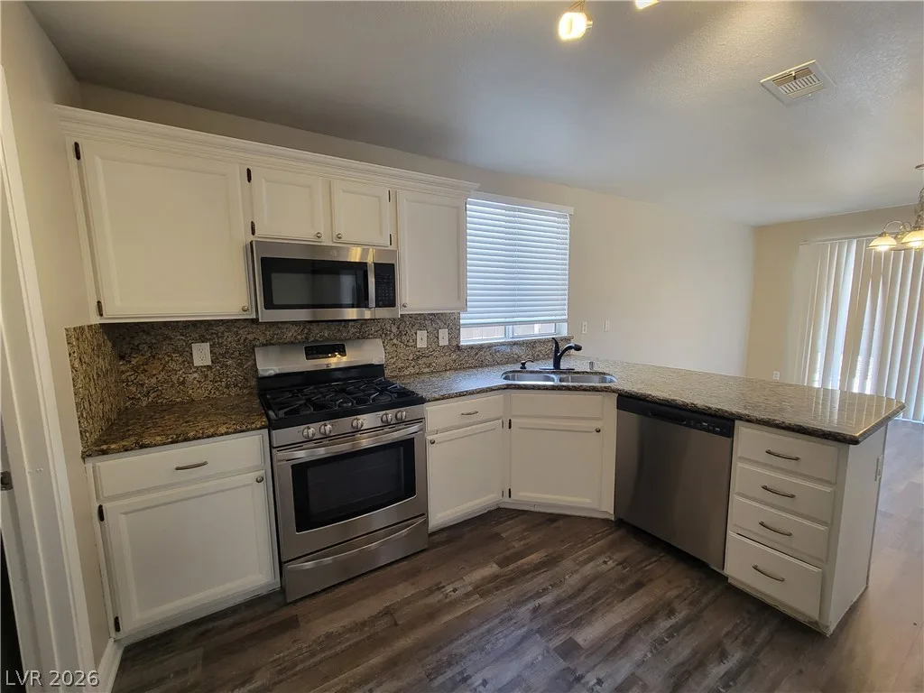 8218 Tone Street — photo 3