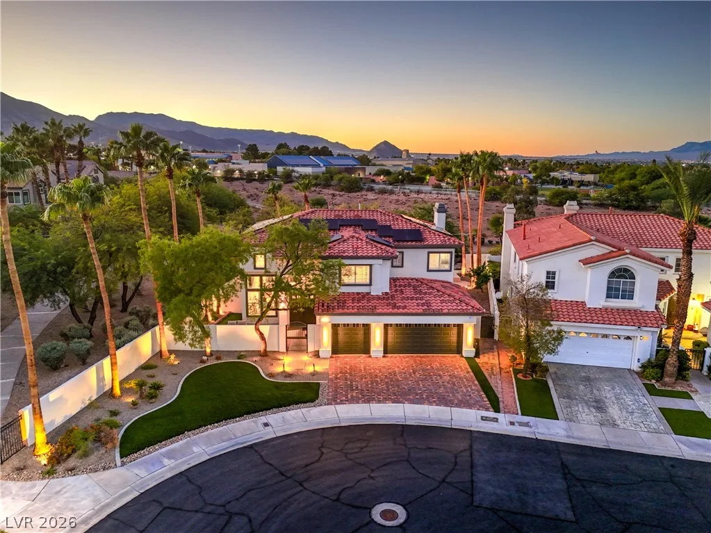 8432 Paseo Vista Drive — photo 2