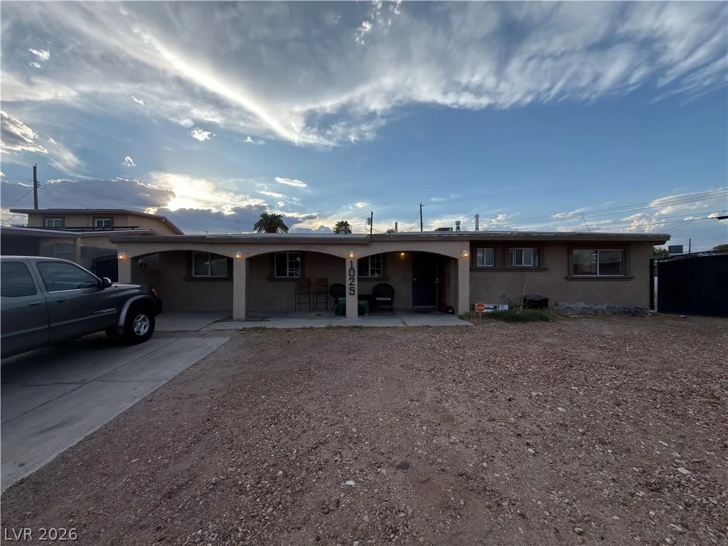 1025 Villa Circle — photo 1