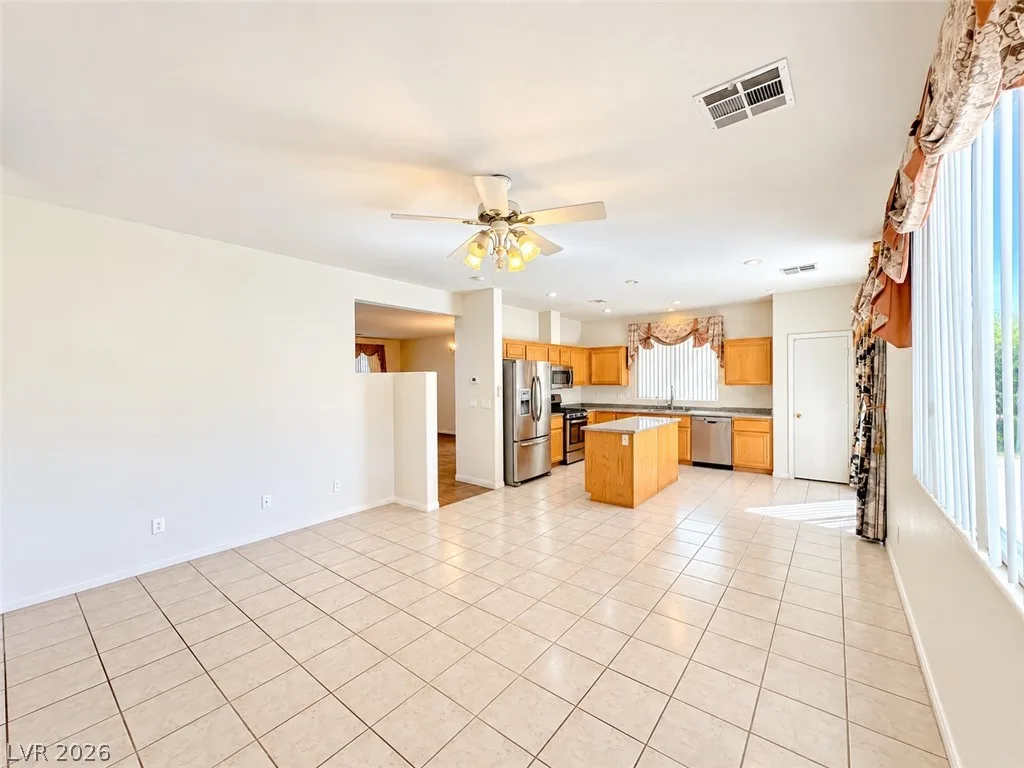 8443 Indigo Harbor Avenue — photo 4
