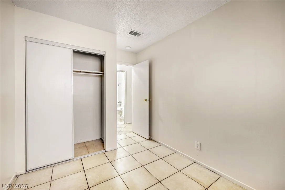 1272 Lawry Avenue — photo 4