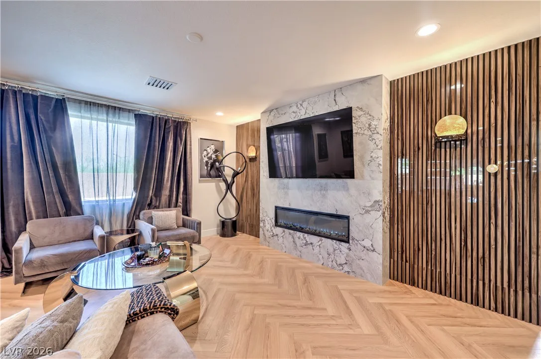 10470 Dove Meadow Way Way — photo 2