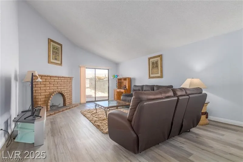 1900 Cameron Street — photo 2