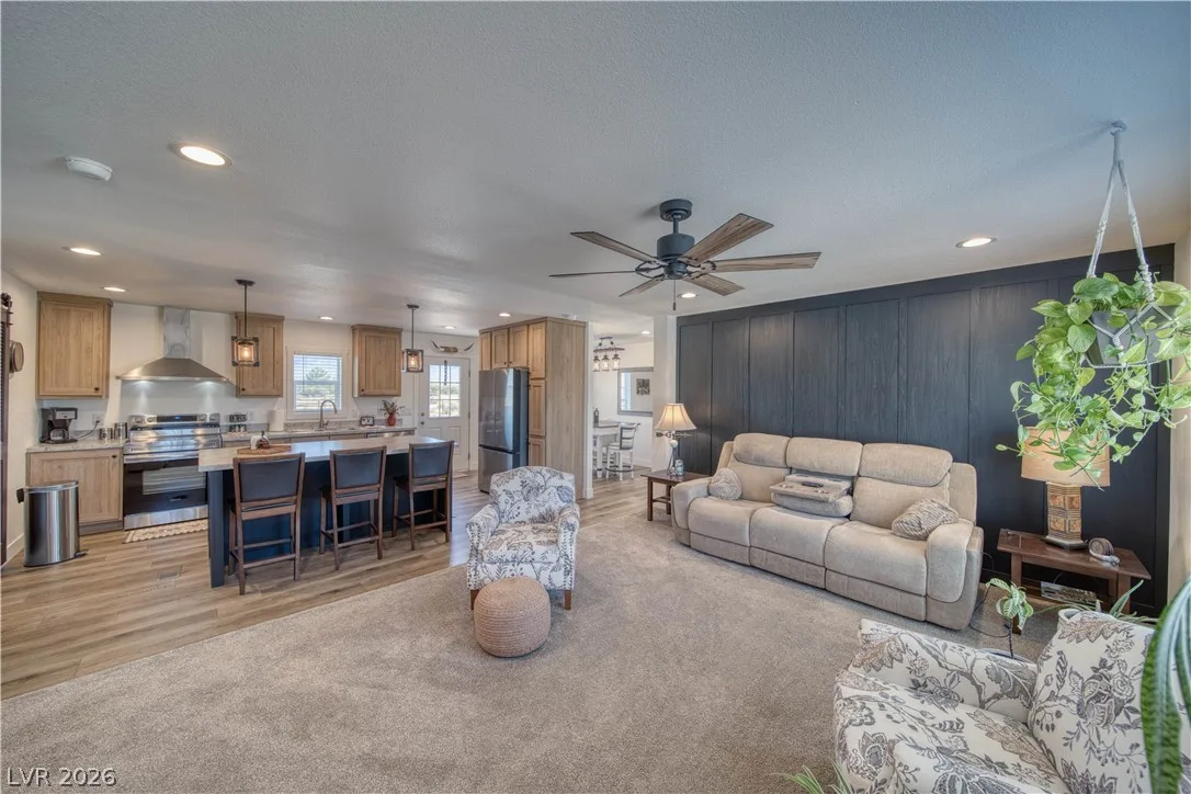 1380 Lanette Circle — photo 1