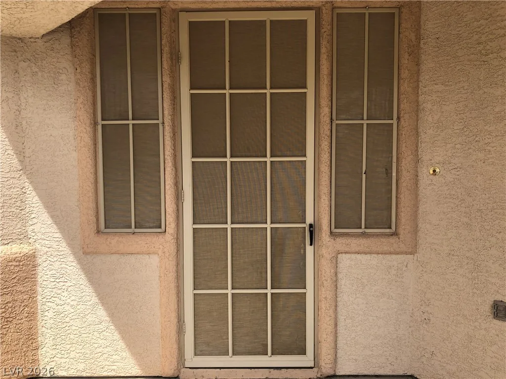 7606 Brambleberry Court — photo 3