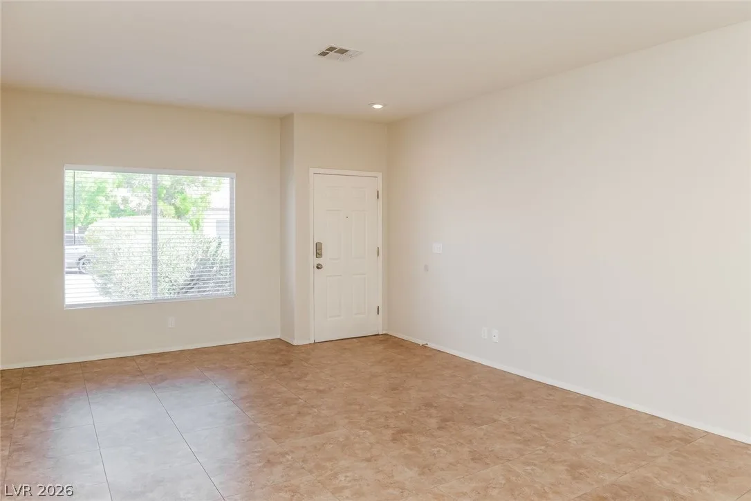 7833 Pinnochio Avenue — photo 4