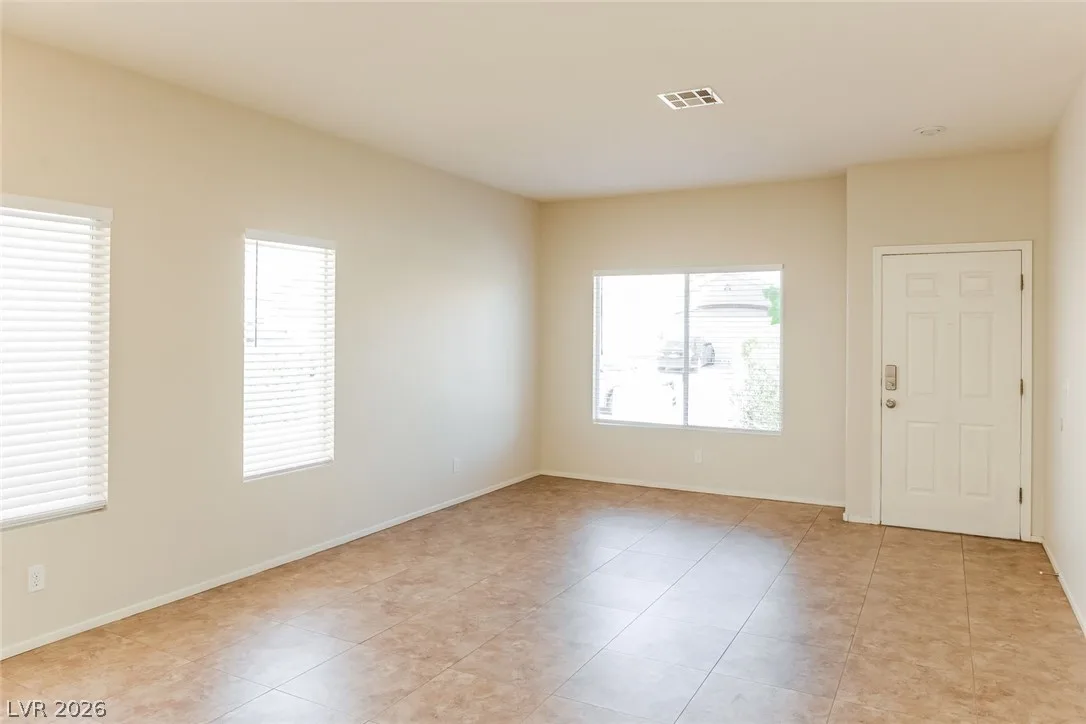 7833 Pinnochio Avenue — photo 5
