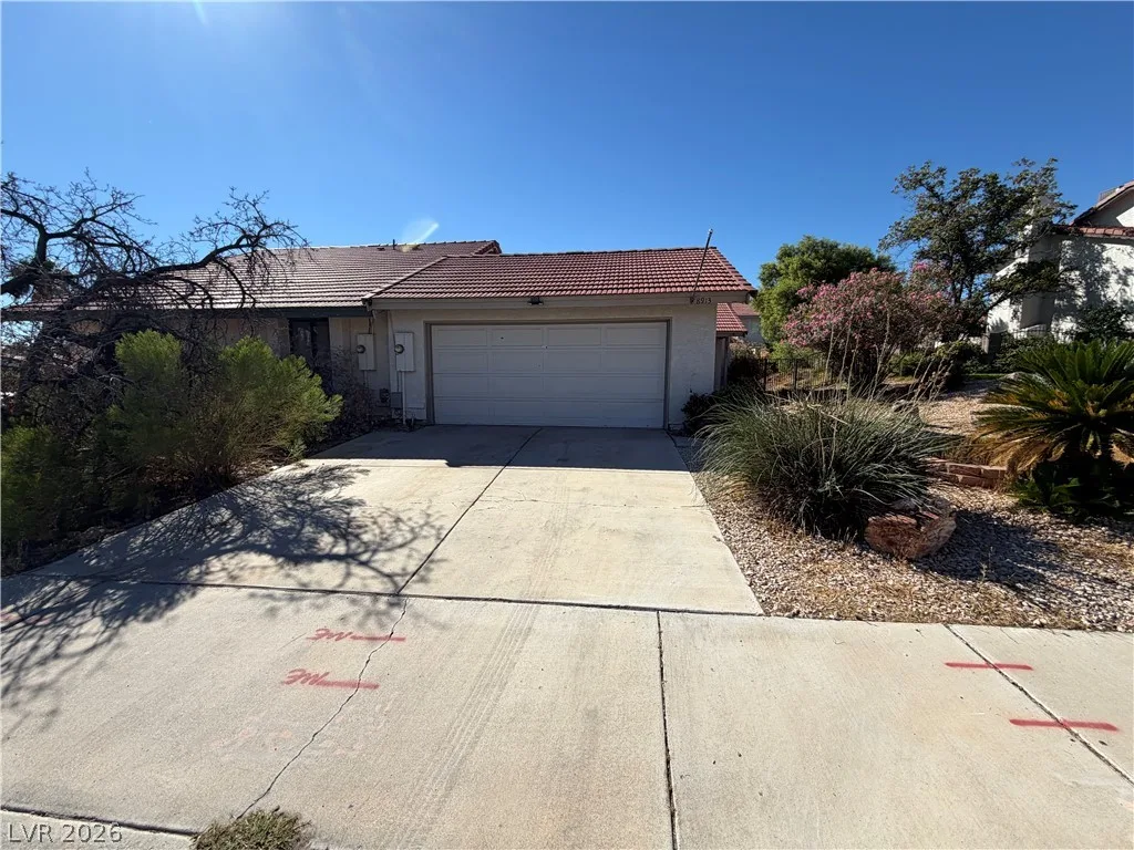 8913 BORLA Drive — photo 1