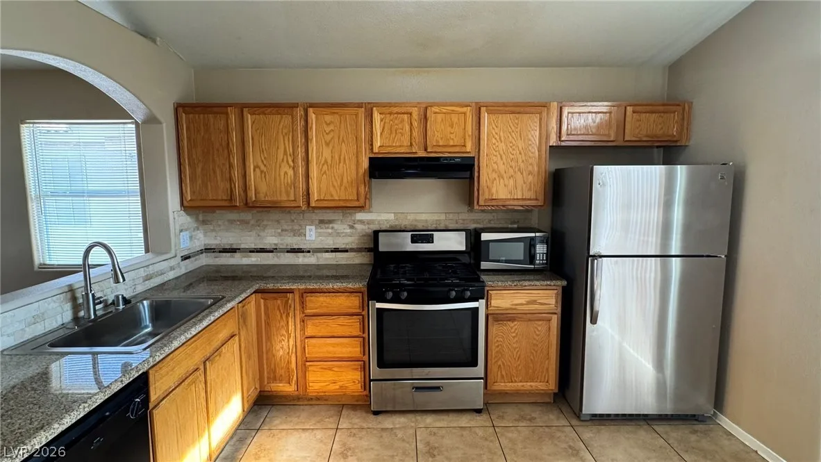 3838 Sorrowing Sparrow Court — photo 5